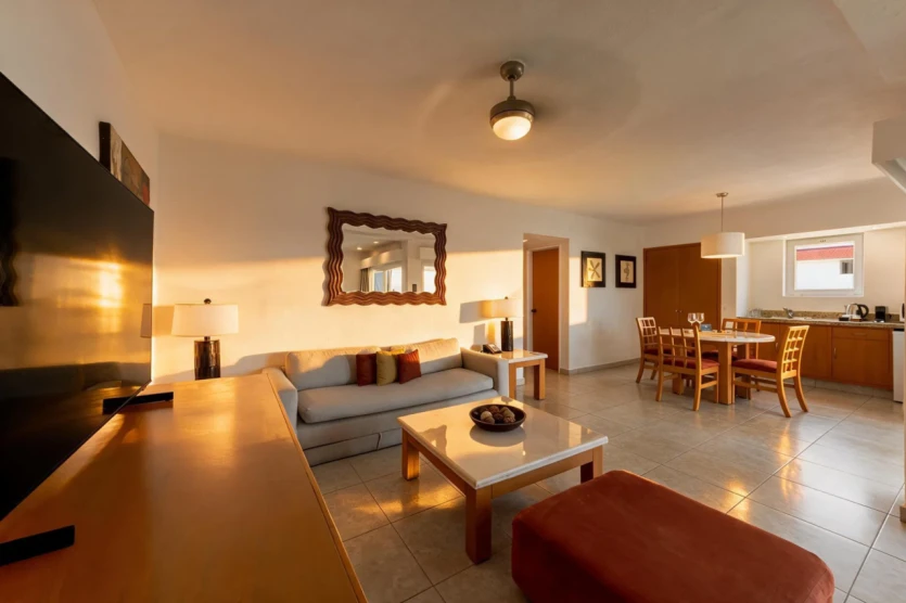Emotions Select One-bedroom Suite Oceanfront