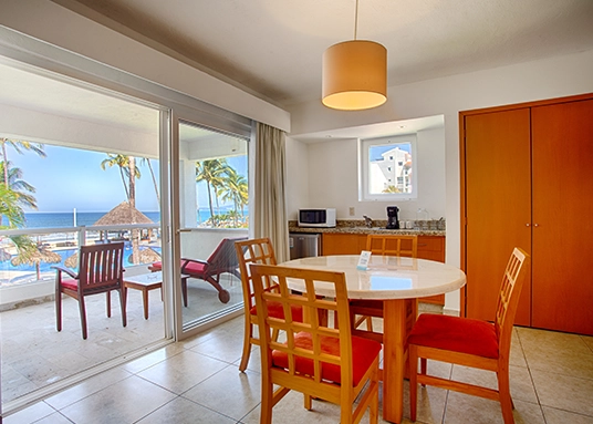 Emotions Select One-bedroom Suite Oceanfront